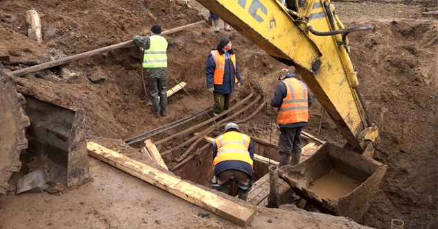 Вот уже скоро неделя, как одна из центральных дорог в Котласе перекрыта.