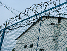 Осужденный за покушение на убийство продолжит отбывать наказание в виде лишения свободы