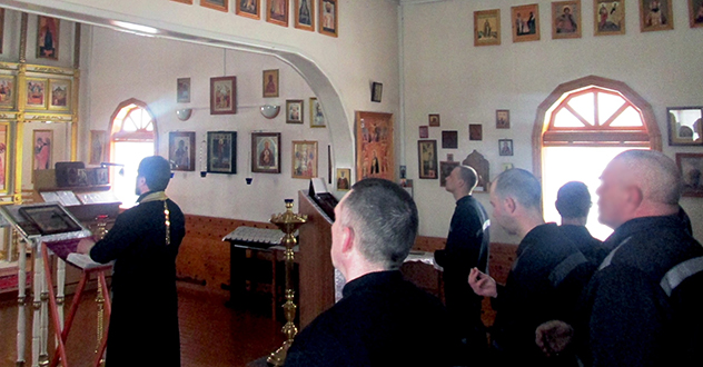 ИК-1 посетили представители духовенства