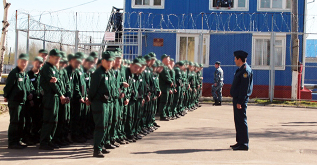 Воспитанники колонии получают помощь перед освобождением