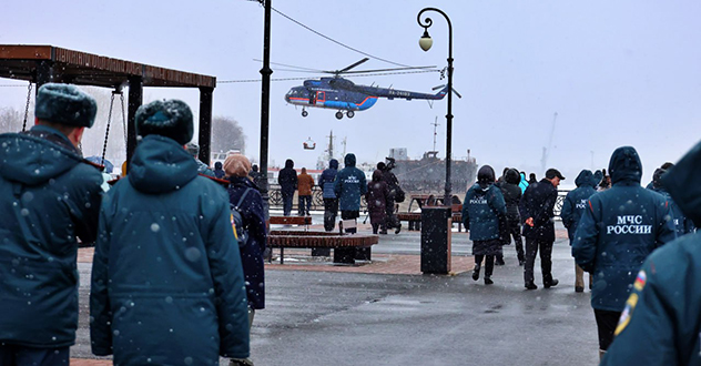 На набережной Северной Двины в Архангельске прошли аварийно-спасательные учения