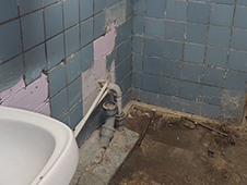 По иску Котласского межрайонного прокурора суд обязал органы местного самоуправления отремонтировать муниципальное жилье маневренного жилищного фонда