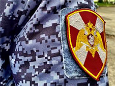 В Архангельске экипаж Росгвардии обнаружил гражданина, находящегося в розыске за кражу телефона