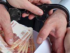 В Архангельске в суд направлено уголовное дело о даче взятки в особо крупном размере