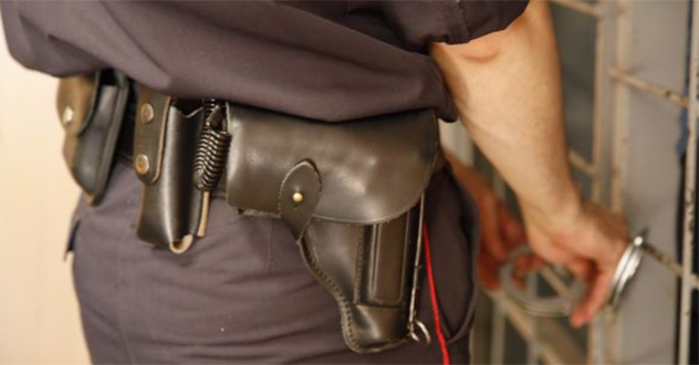 В Архангельске вынесли приговор бывшему сотруднику полиции за превышение должностных полномочий