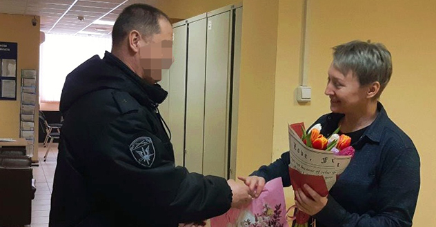 Архангельские омоновцы поздравили вдов и матерей погибших товарищей с Международным женским днем