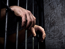 Вступил в законную силу приговор о причинении тяжкого вреда здоровью, повлекшее смерть мужчины в подъезде жилого дома