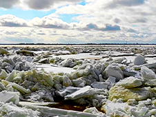 Подготовка к весеннему ледоходу идёт в штатном режиме