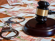 Двое бывших госслужащих предстанут перед судом за злоупотреблении должностными полномочиями и легализации преступных доходов