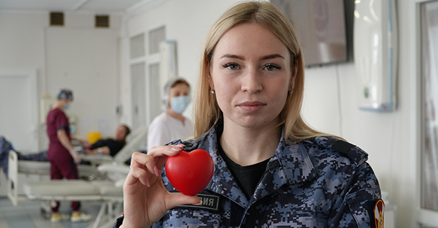 Архангельские росгвардейцы поддержали всероссийскую ведомственную акцию «От сердца к сердцу»