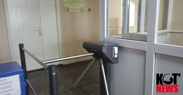 Президента и губернатора в котласскую администрацию пустят сразу, а депутата Госдумы и сенатора только по удостоверению