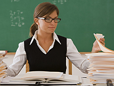 Права работников общеобразовательных учреждений восстановлены в части получения материальной помощи