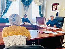 Исполняющим обязанности прокурора Архангельской области и Ненецкого автономного округа Николаем Хлустиковым проведен личный прием граждан в г. Нарьян-Маре