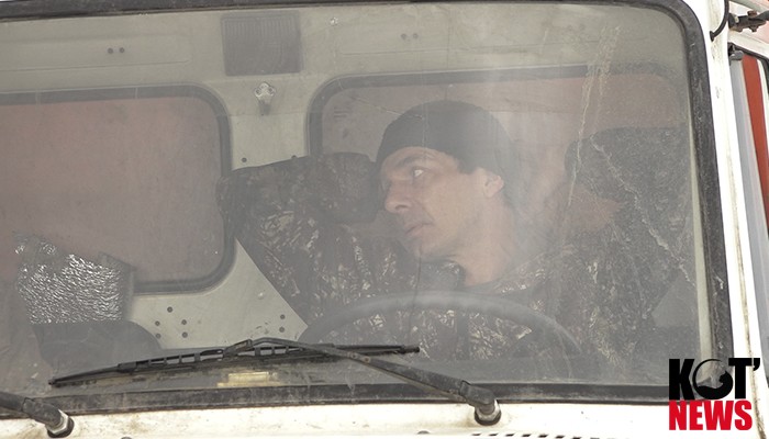 А город хоть мусором зарастай...