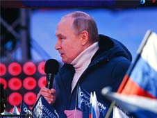 Путин: Крым имел полное право жить общей судьбой со своей исторической родиной