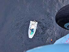 В Архангельской области спасён мужчина, катер которого унесло в Белое море.