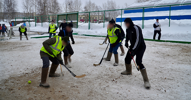 СОБР Росгвардии завоевал «серебро» турнира хоккея на валенках среди архангельских силовых структур