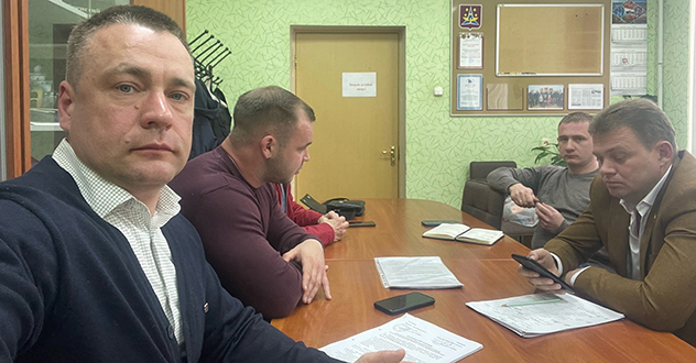 Вопреки утверждениям главы города Дениса Шевелы, вчерашнему резонансному решению депутатов об отказе от внесения изменений в бюджет города предшествовала тщательная проработка депутатами вопросов на комиссии