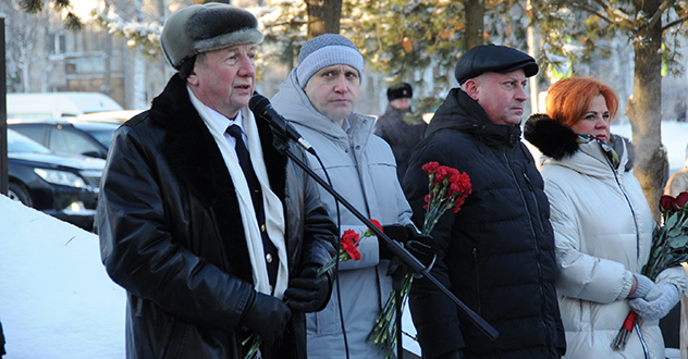 Сегодня сотрудники и ветераны РУФСБ России по Архангельской области почтили память воинов-интернационалистов