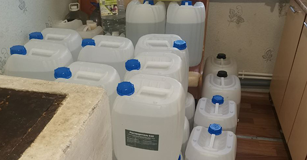 Архангельские полицейские обнаружили нарколабораторию в квартире дома на острове Кего