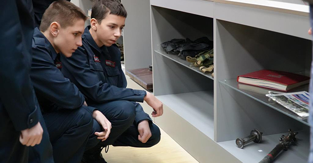 Архангельские школьники посетили с экскурсией региональное управление Росгвардии