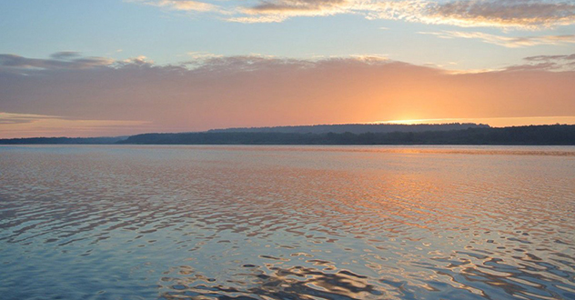 На администрацию Ленского муниципального района возложена обязанность организовать для граждан бесплатную транспортную переправу через водный объект