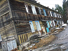 Через суд обязали администрацию организовать обследование дома на его аварийность