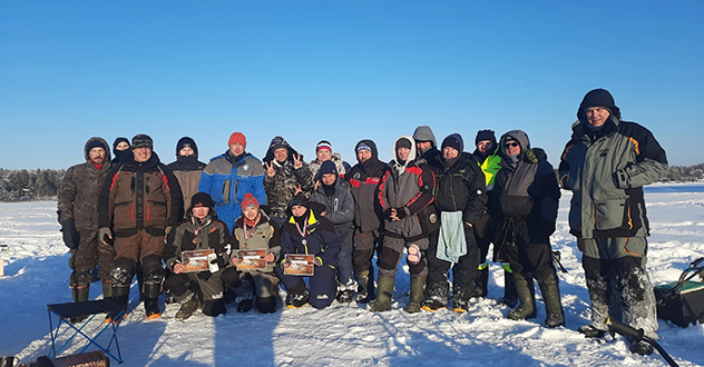 Любительские соревнования по рыбной ловле на мормышку в Котласе