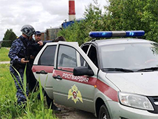 Сотрудники Росгвардии по горячим следам задержали рецидивиста, ограбившего магазин в Архангельске