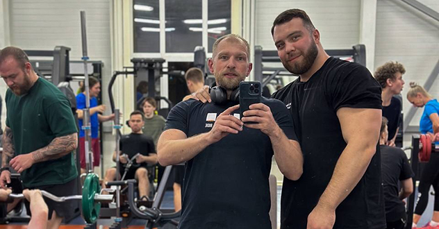 Котлас из скандального становится гламурным: мэр качается, а колбасная королева шикует