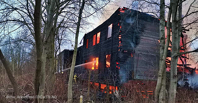 В Маймаксанском округе ночью произошёл крупный пожар: спасены 4 человека