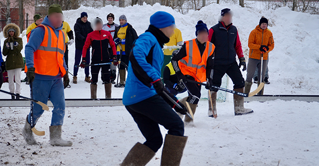 СОБР Росгвардии завоевал «серебро» турнира хоккея на валенках среди архангельских силовых структур
