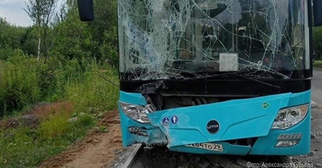 Прокуратурой области организована проверка по факту дорожно- транспортного происшествия с участием рейсового автобуса в г. Архангельске