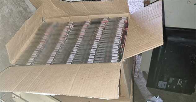 В городе Онега Архангельской области сотрудники ФСБ пресекли незаконный оборот табачных изделий