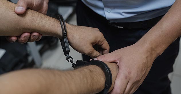 Прокуратурой области в суд направлено уголовное дело в отношении двух жителей г. Северодвинска, обвиняемых в незаконном сбыте наркотических средств