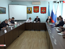 Депутаты отличились