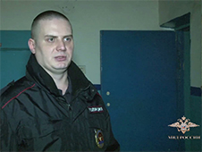 Владимир Колокольцев представил к государственной награде участкового уполномоченного полиции из Архангельской области, который спас двух женщин из горящего дома