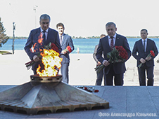 В Архангельск прибыл чрезвычайный и полномочный посол Республики Узбекистан в РФ Ботиржон Асадов