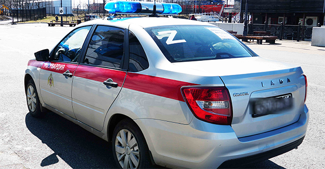 В Архангельске росгвардейцы задержали подозреваемую в краже брендового парфюма