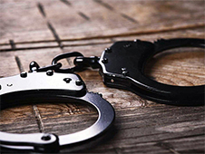 Прокуратурой области в суд направлено уголовное дело в отношении жителя г. Архангельска, обвиняемого в незаконном сбыте наркотиков