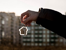 В Вельском районе восстановлены жилищные права 298 переселенцев из ветхого и аварийного жилья, а застройщику назначен штраф более 2-х млн рублей