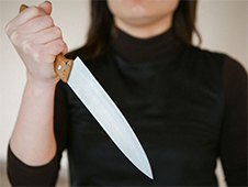 Жительница Плесецкого округа предстанет перед судом за причинение тяжкого вреда здоровью своему брату