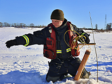 На реках Архангельской области начались ледокольные взрывные работы