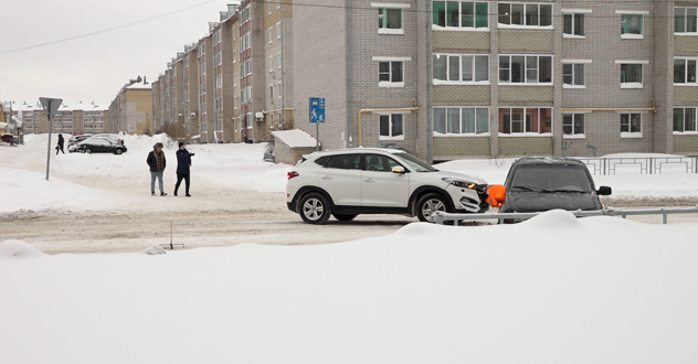 Сегодня утром на перекрестке 70 Лет Октября и пр. Мира, у ТЦ «Семеновский», произошло ДТП.