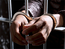 Архангелогородец осужден на 5 лет 6 месяцев колонии за изготовление, приобретение, хранение и сбыт огнестрельного оружия