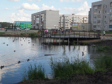 В Коряжме завершается благоустройство территории у пруда