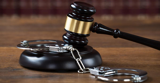 Бывший студент обвиняется в незаконным сбыте наркотиков