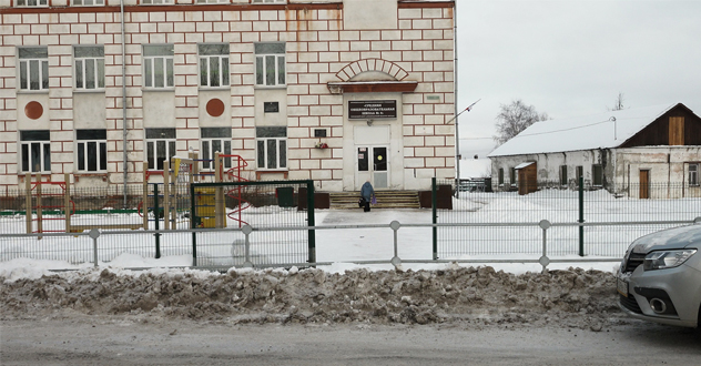 Накануне и в наши края пришло сообщение о минировании всех школ и детских садов.