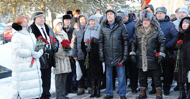Сегодня сотрудники и ветераны РУФСБ России по Архангельской области почтили память воинов-интернационалистов