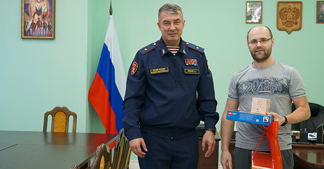 Руководитель управления Росгвардии исполнил новогодние желания юных жителей Архангельска и Запорожской области